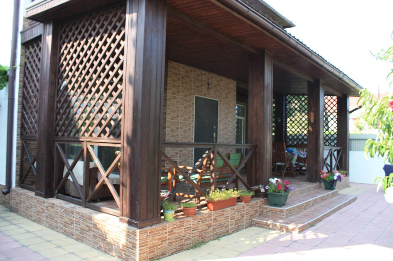 Akvitaniya Mini-Hotel Zatoka Exterior photo