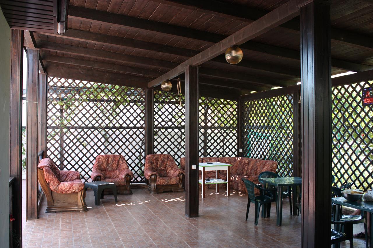 Akvitaniya Mini-Hotel Zatoka Exterior photo